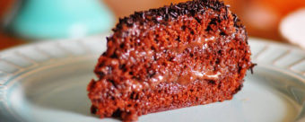 Bolo de chocolate no café da manhã: bom para o cérebro e para a cintura.